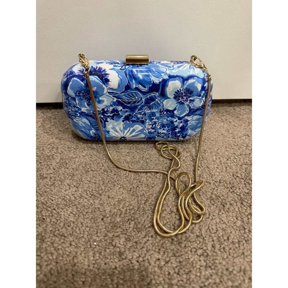 Lilly Pulitzer Floral Hard Shell Clutch Blue White Gold Chain Minaudiere Bag